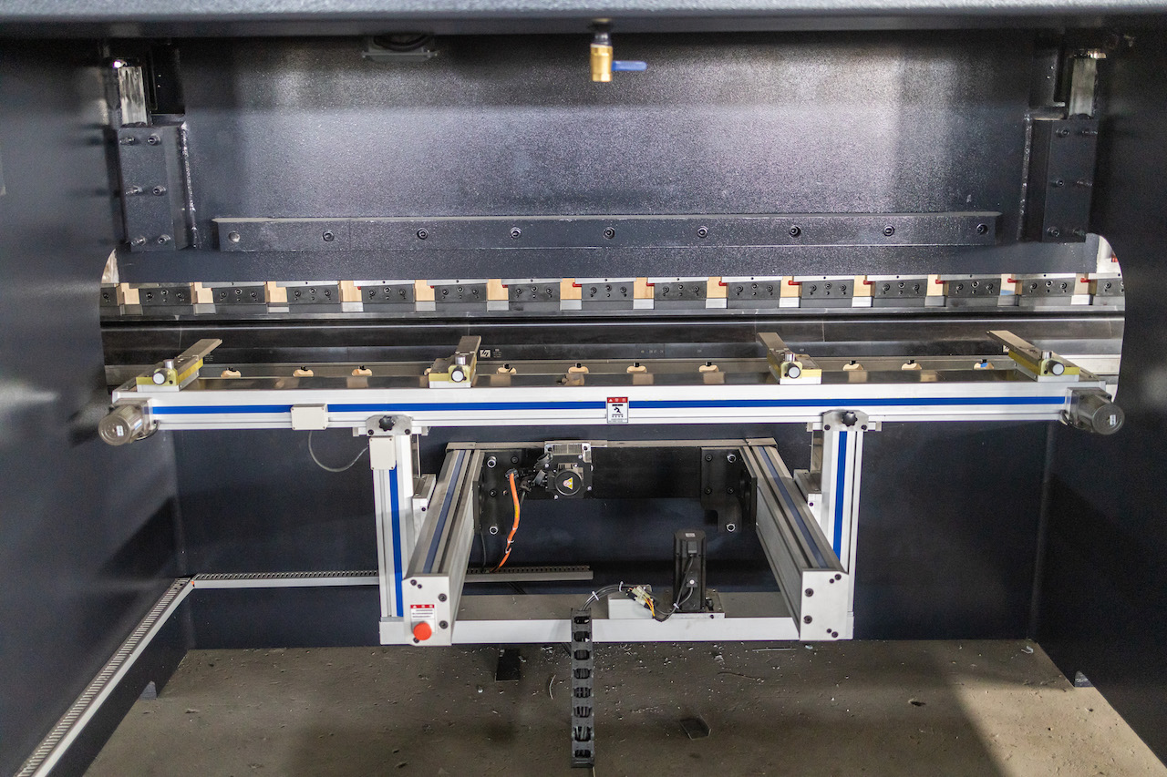 100t Hydraulic Cnc Brake Press Crowning Cnc Press Brake Delem Prasa hydrauliczna cnc 100t Crowning Prasa krawędziowa CNC Delem
