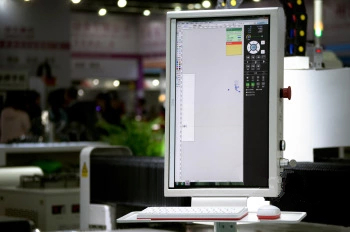 1500*3000mm 500w Racuys Or Ipg Fiber Laser Cutting Machine 1500 * 3000mm 500w Racuys lub maszyna do cięcia laserem światłowodowym Ipg