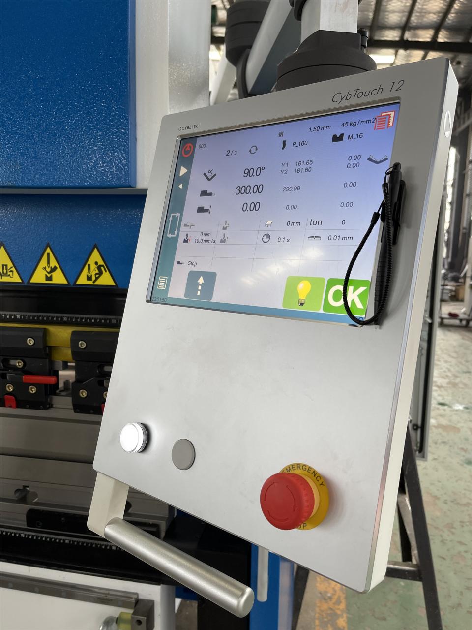 160t-4000 4-osiowa hydrauliczna maszyna do gięcia cnc Prasa krawędziowa