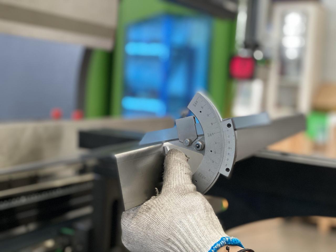 16mm hydrauliczne nożyce gilotynowe do cięcia blachy 6 metrów