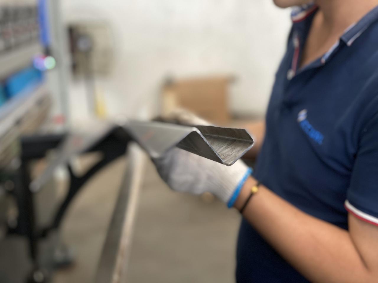 16mm hydrauliczne nożyce gilotynowe do cięcia blachy 6 metrów