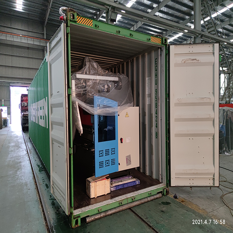 Prasa hydrauliczna 300t / 4000 Prasa krawędziowa