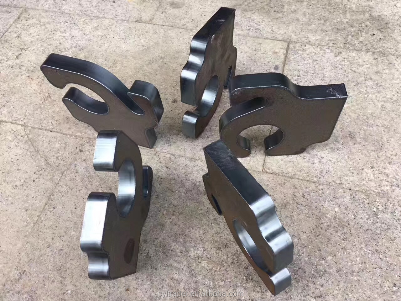 3015 4015 1kw To 6kw Cnc Fiber Laser Cutting Machine Raycus Laser Power 3015 4015 1kw do 6kw Maszyna do cięcia laserem światłowodowym Cnc Moc lasera Raycus