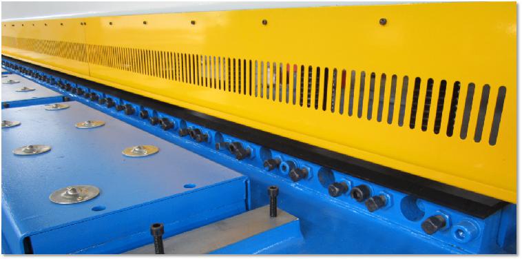 4mm Oem Qc11y-8x3200 Nc Hydraulic Guillotine Guillotine Shearing Machine 4mm Oem Qc11y-8x3200 Nc Hydrauliczna gilotyna do nożyc gilotynowych