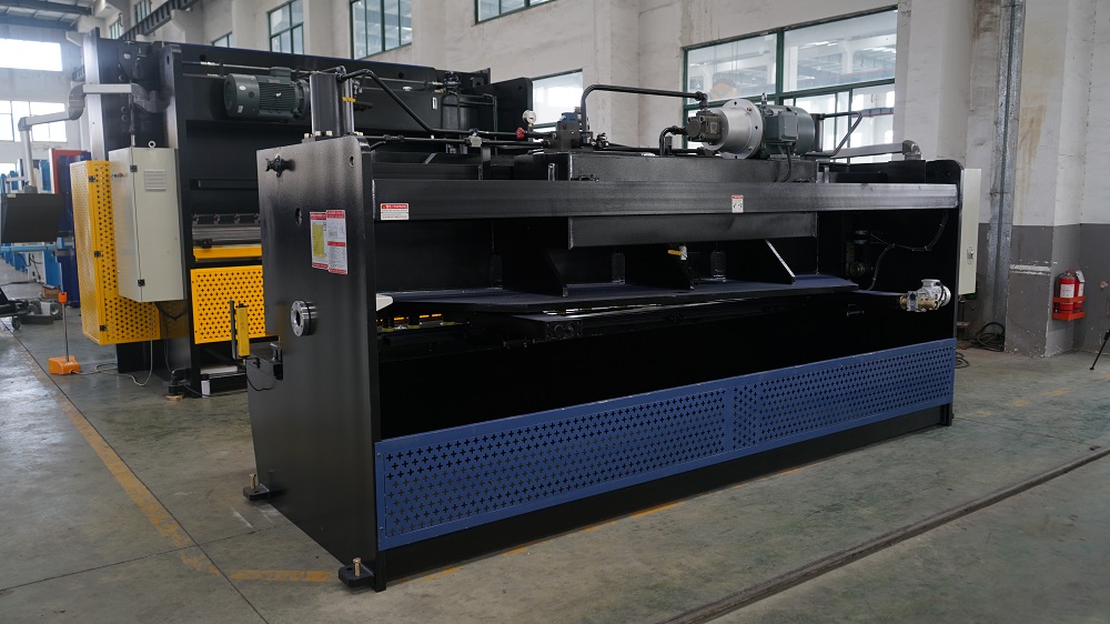 6*3200mm Guillotine Shears Metal Shear Hydraulic Iron Sheet Cutting Shearing Machine 6 * 3200mm Nożyce gilotynowe Nożyce do metalu Hydrauliczne nożyce do cięcia blachy żelaznej