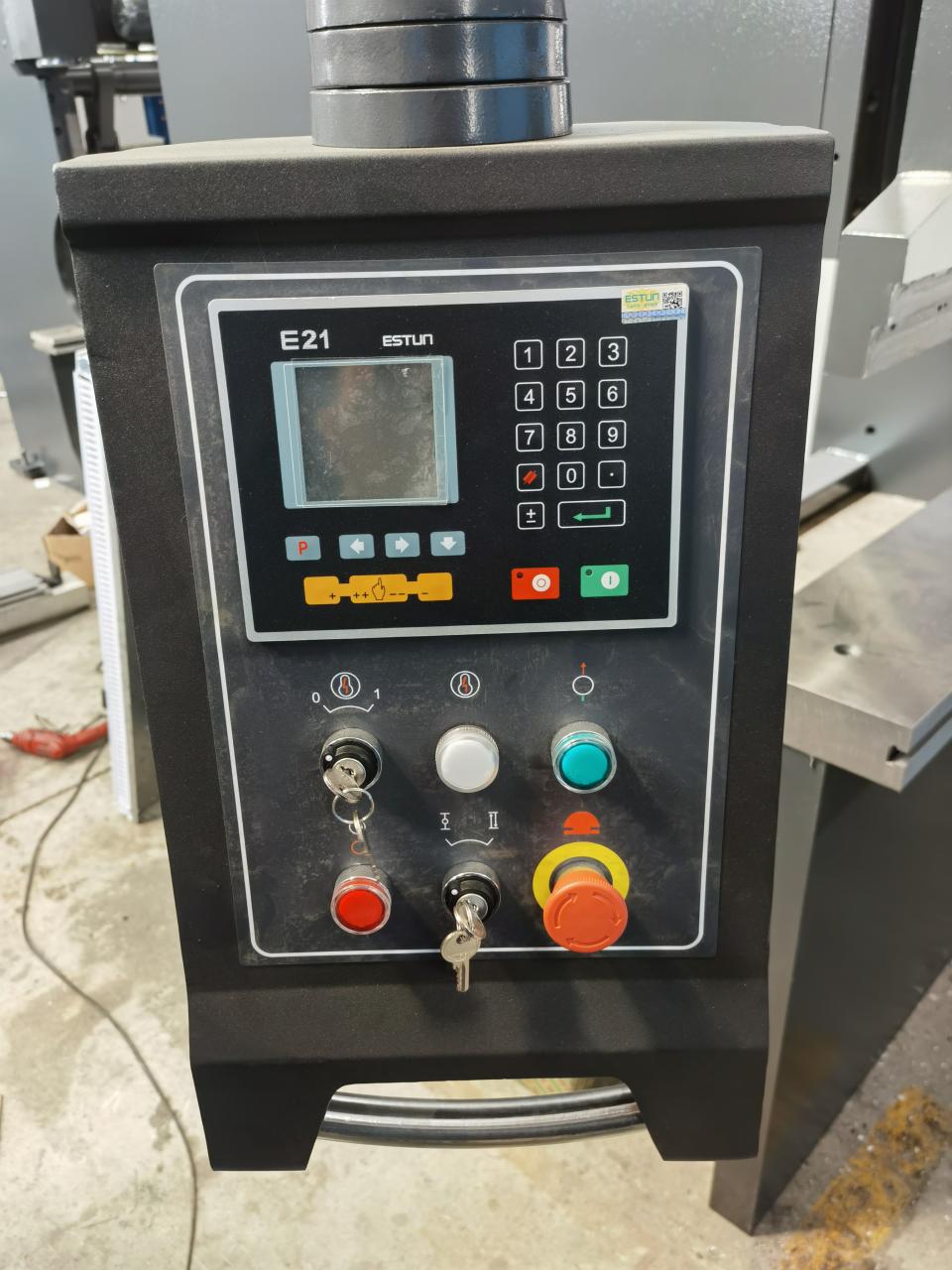 Maszyna do cięcia blach ze stali nierdzewnej 6x3200mm, automatyczna maszyna do cięcia blachy żelaznej