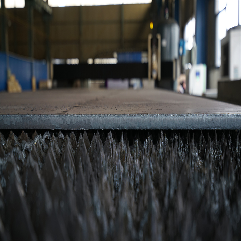 Chiny Wysokiej jakości tanie laserowe urządzenie do cięcia 3kw Cena