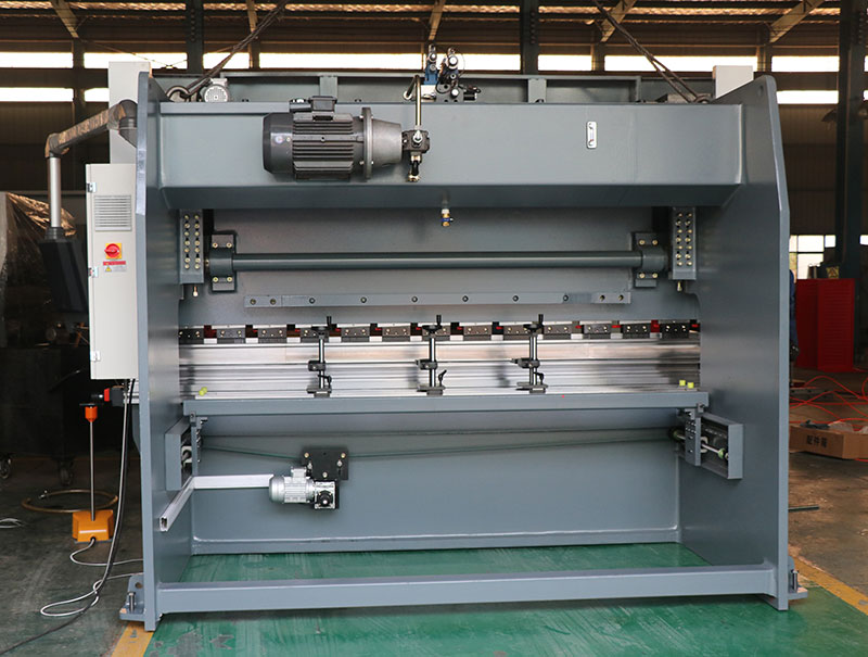 Prasa krawędziowa do metalu Wc-63t3200 Maszyna do gięcia blachy Cnc Hydrauliczna prasa krawędziowa