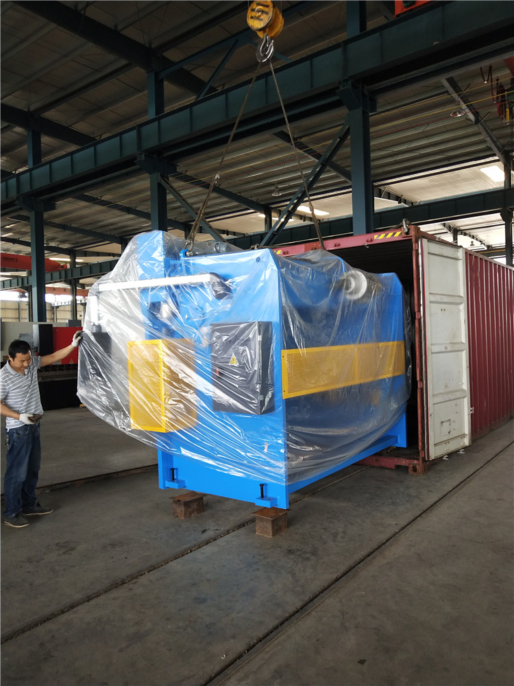 China Metal Hydraulic Press Brake Machine With Reasonable Price Chiny Metalowa hydrauliczna prasa krawędziowa w rozsądnej cenie
