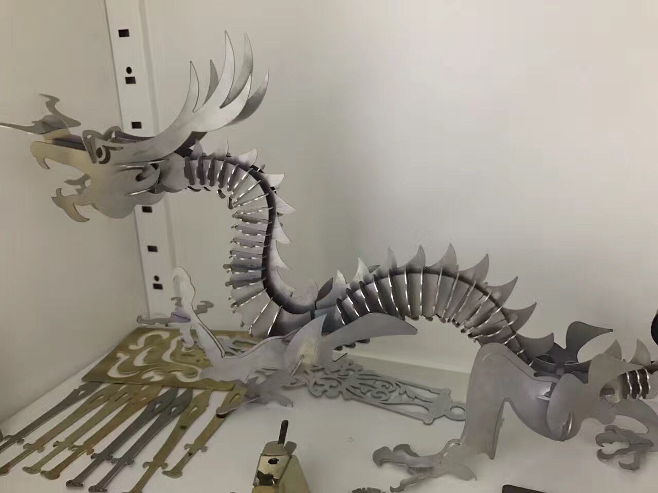 Cnc Fiber Laser Metal Cutting Machine 2000w Fiber Laser Cutting Machine Maszyna do cięcia laserem Cnc Fiber Laser 2000w Maszyna do cięcia laserem światłowodowym