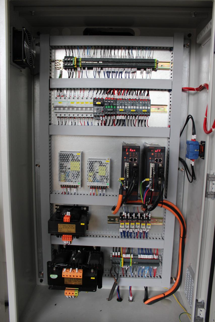 Prasa krawędziowa CNC do metalu