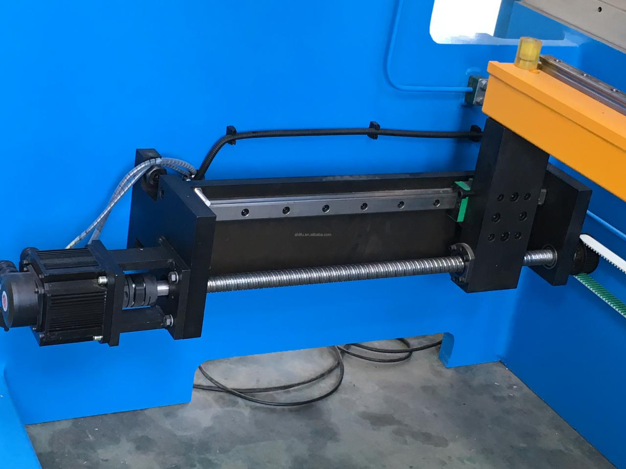 Prasa krawędziowa Cnc Servo 250t / 3,2m 3 + 1 oś 3 metrowa prasa krawędziowa do blachy