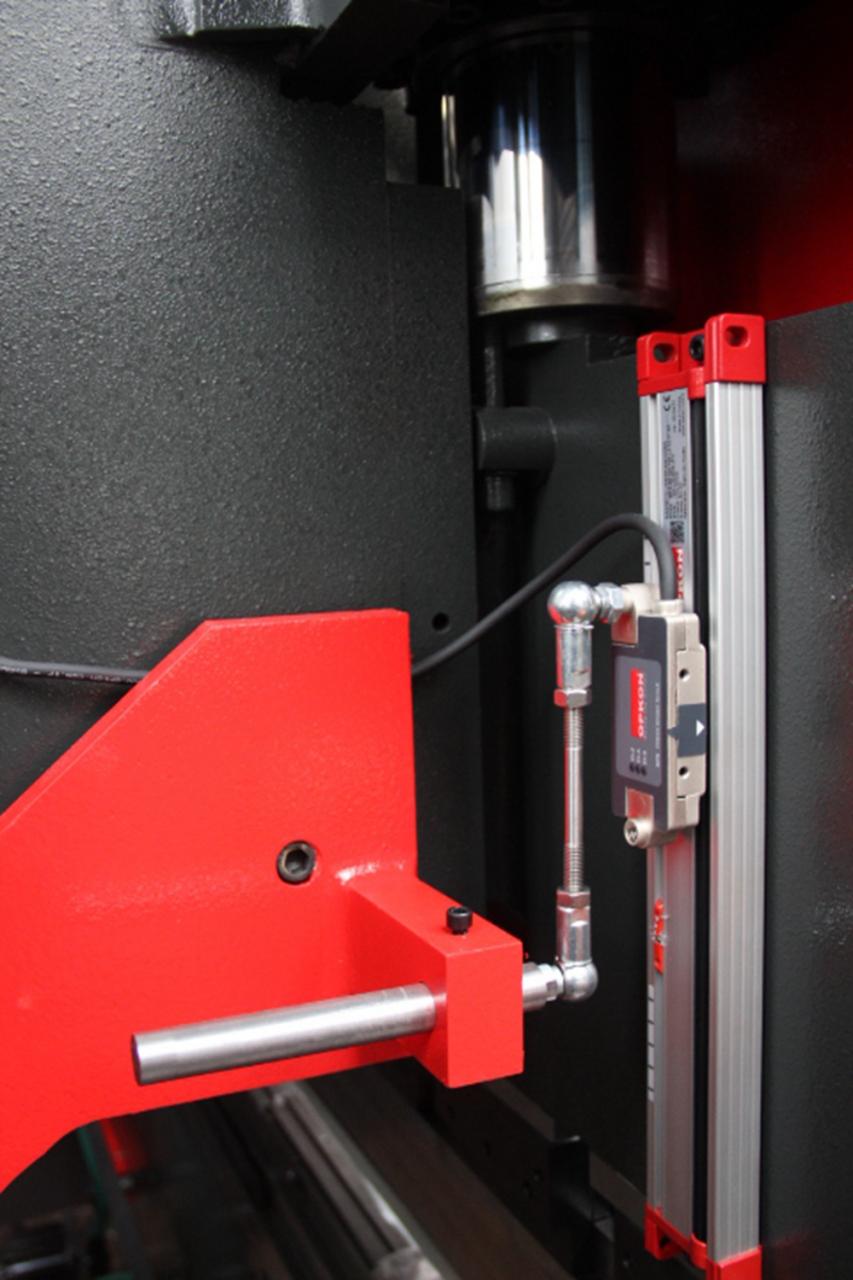 Delem Da66t 125 3+1 4+1 6+1 8+1 Cnc Hydraulic Press Brake For Metal Plate Bending Delem Da66t 125 3+1 4+1 6+1 8+1 Hydrauliczna prasa krawędziowa Cnc do gięcia blach