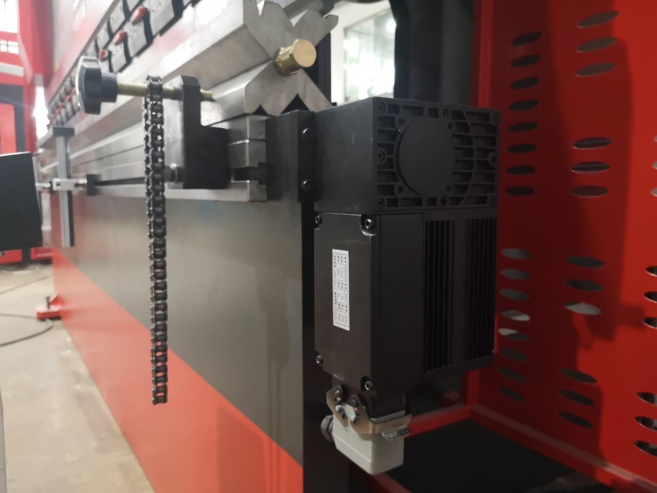 Delem Da66t 125 3+1 4+1 6+1 8+1 Cnc Hydraulic Press Brake For Metal Plate Bending Delem Da66t 125 3+1 4+1 6+1 8+1 Hydrauliczna prasa krawędziowa Cnc do gięcia blach