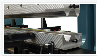 Full Automatic High Power Sheet Bending Machine And Cnc Press Brake Machine W pełni automatyczna giętarka do blach o dużej mocy i prasa krawędziowa Cnc