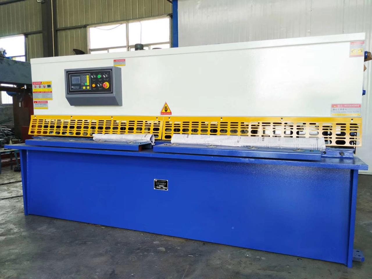 Gilotyna hydrauliczna Cena blachy Qc11y-12x4000