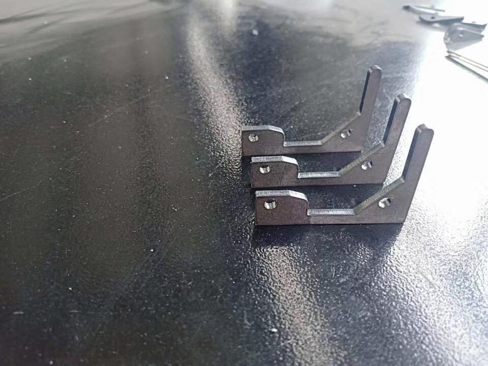 High Power 3015 2000W Metal Sheet Cnc Fiber Laser Cutting Machine Maszyna do cięcia laserem Cnc o dużej mocy 3015 2000 W z blachy stalowej