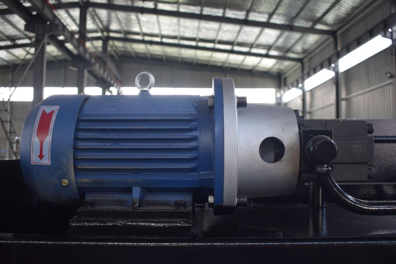 Hydrauliczna maszyna do gięcia blach CNC Prasa krawędziowa Wc67y