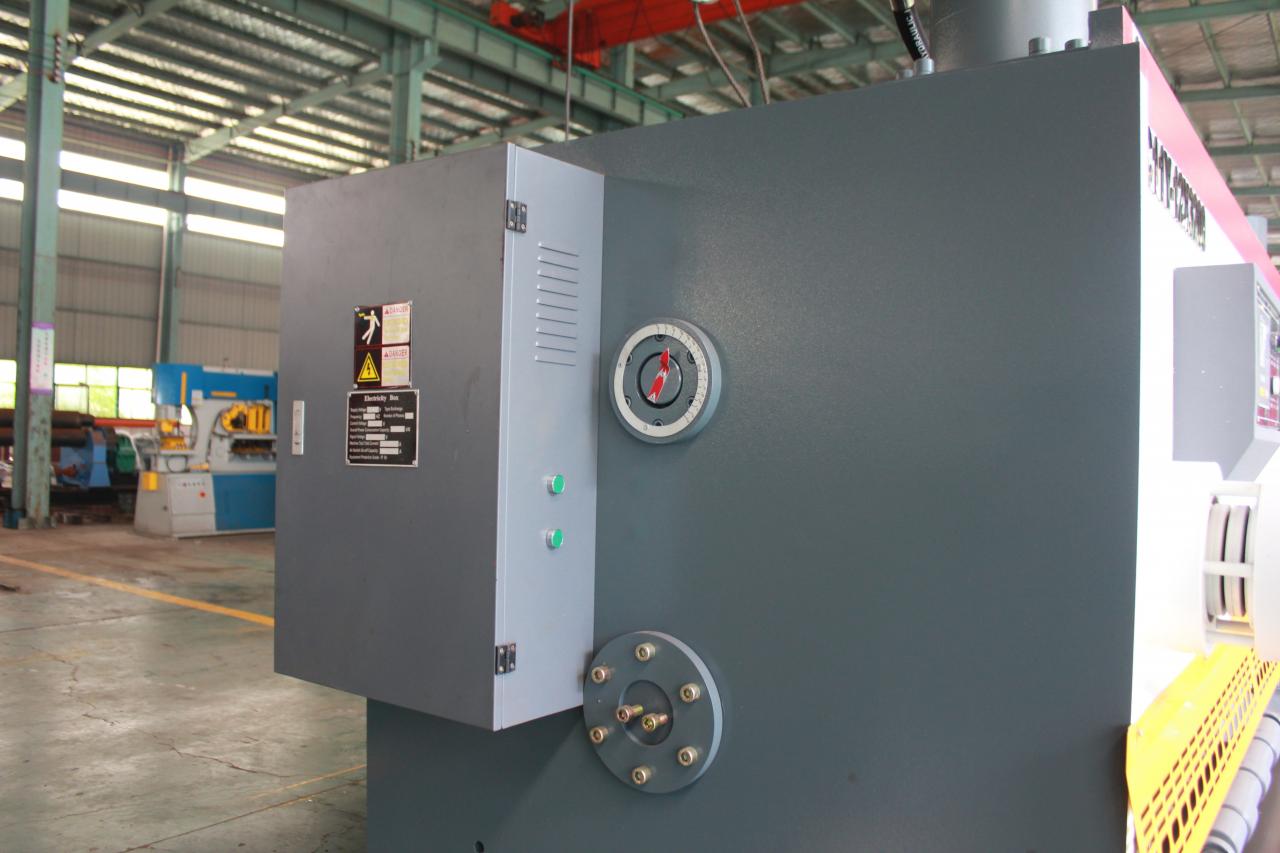 Qc11y Metal Plate Hydraulic Guillotine Shearing Machine For Sale Qc11y Metalowa hydrauliczna nożyca gilotynowa na sprzedaż