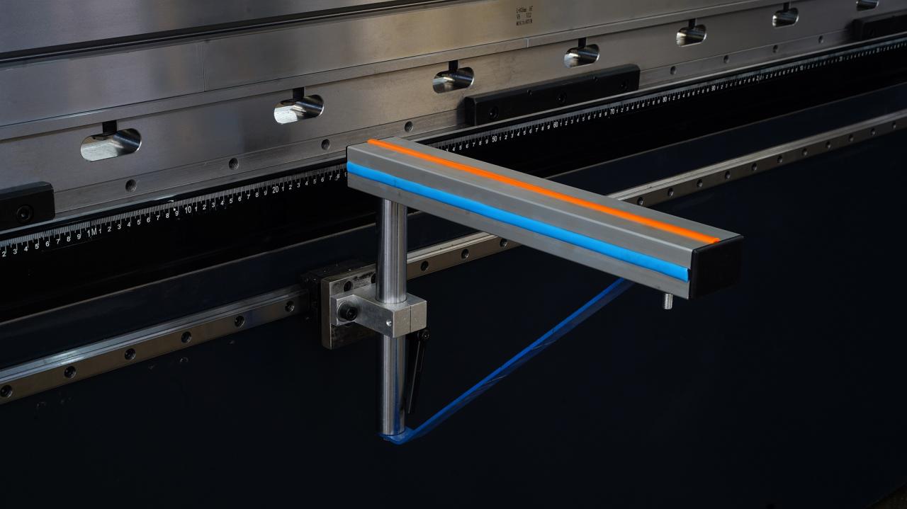 Wc67k-400T Cnc Plc Ręczna giętarka do blach Hydrauliczna prasa krawędziowa Nc