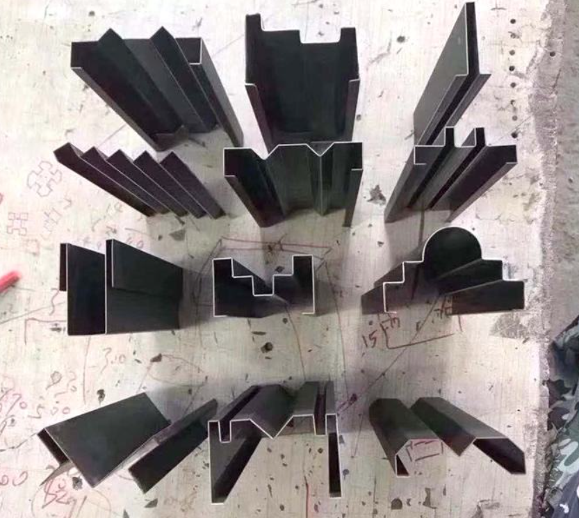 Wc67yk 80 100 160 200 Ton 3200mm E21 Nc Sheet Metal Oil Hydraulic Press Brake Price Wc67yk 80 100 160 200 Ton 3200 mm E21 Nc Hydrauliczna prasa krawędziowa do blachy Cena